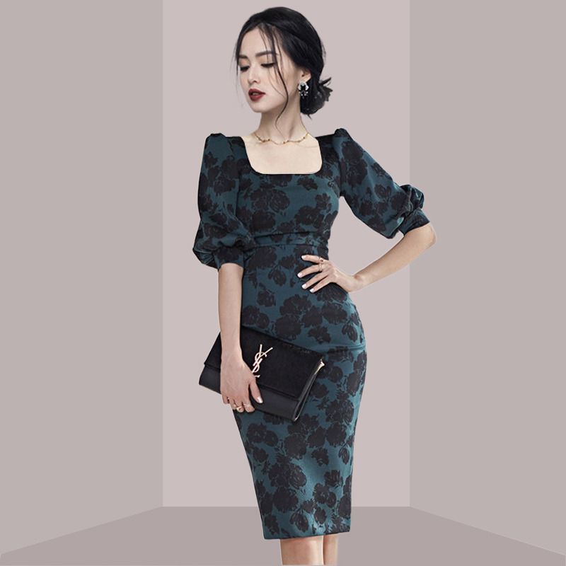 ชุดเดรสยาวระดับกลาง ลายดอกไม้  - French Vintage Floral Midi Dress บทวิจารณ์และราคา